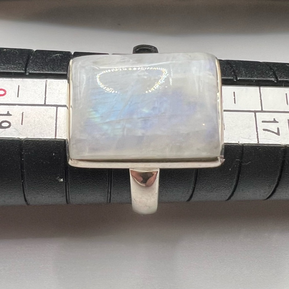 Lustrous Silver Moonstone Ring - image 3